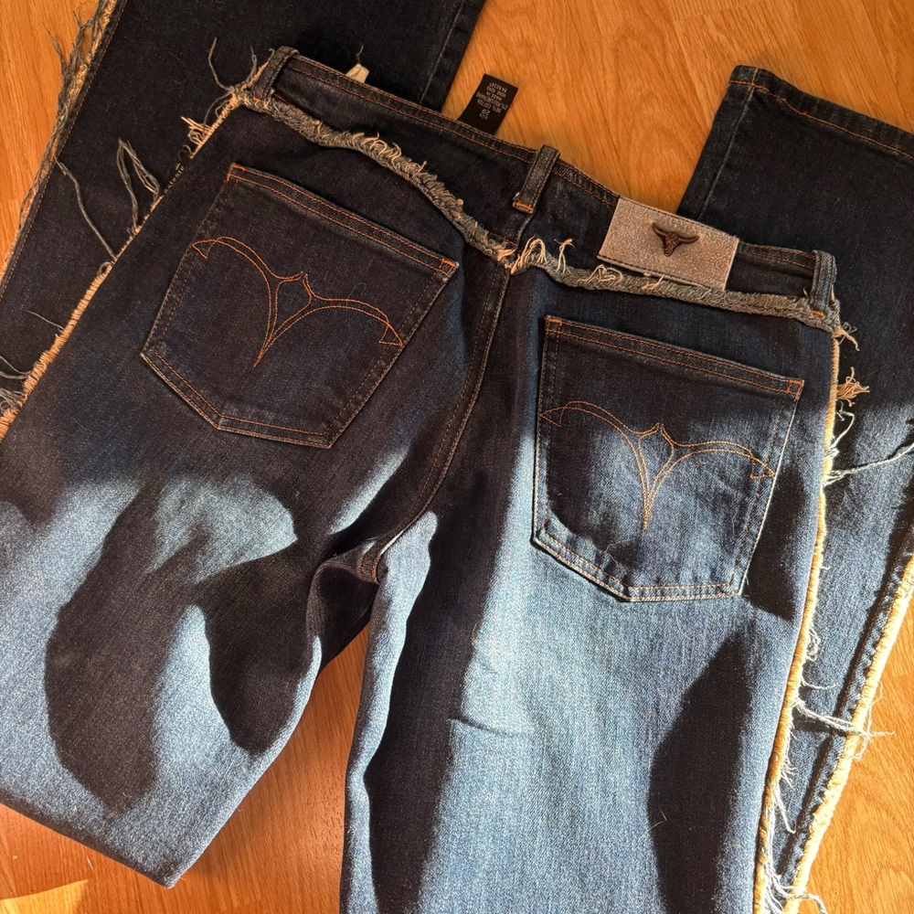 Rare Vintage Sergio Valente Dark Wash
Raw Cut Eyelash Fringe Flare Jeans 29